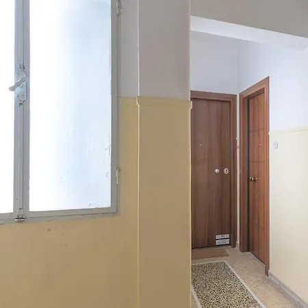 Sunny Luxury 50 Sm With Balcony View 4th Floor Apartment *