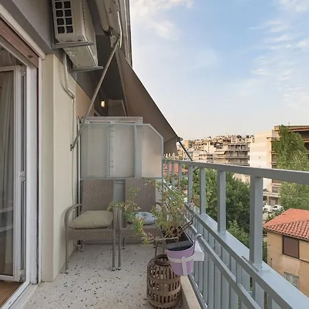 Apartment Sunny Luxury 50 Sm With Balcony View 4th Floor