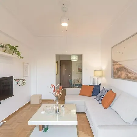 Sunny Luxury 50 Sm With Balcony View 4th Floor Apartment *